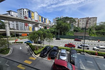 Nue Suites , off jalan ampang shop for sale