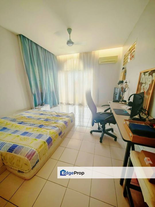Laman Rimbunan Three Storey House , Move in condition, Kuala Lumpur, Kepong