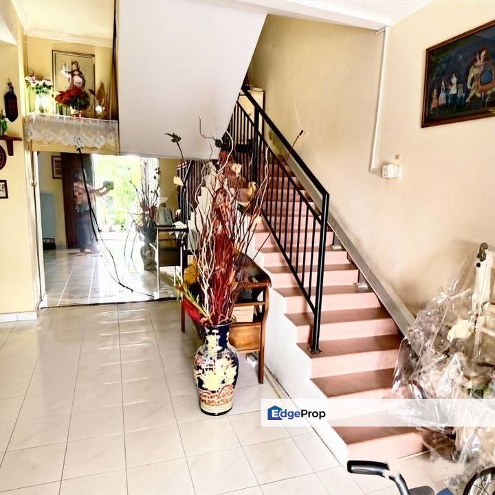 Taman Sri Petaling Double Storey House For Sale , Gauarded, Kuala Lumpur, KL City