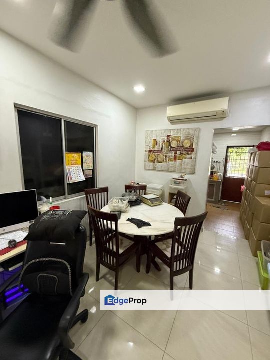 Taman Kepong Double Storey House For Sale , Move in condition, Kuala Lumpur, Kepong