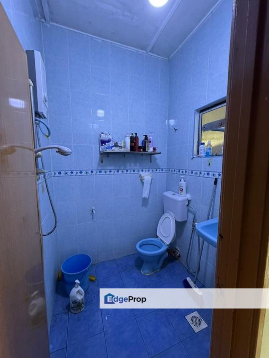 Taman Kepong Double Storey House For Sale , Move in condition, Kuala Lumpur, Kepong