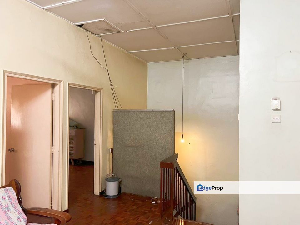 Taman Sinar Suria Two Storey House ,Free Hold, Kuala Lumpur, Kepong