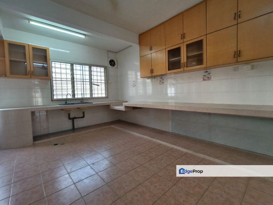 Taman Kepong Double Storey End Lot House For Sale, Kuala Lumpur, Kepong