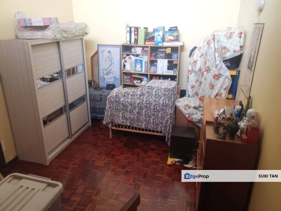 Happy Garden 2 storey landed house for sale, Kuala Lumpur, Kuchai Lama