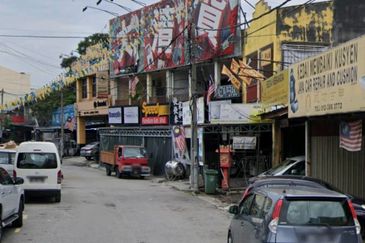 Jinjang selatan 3sty shop Facing Main Road , kepong , Jalan Kuching,