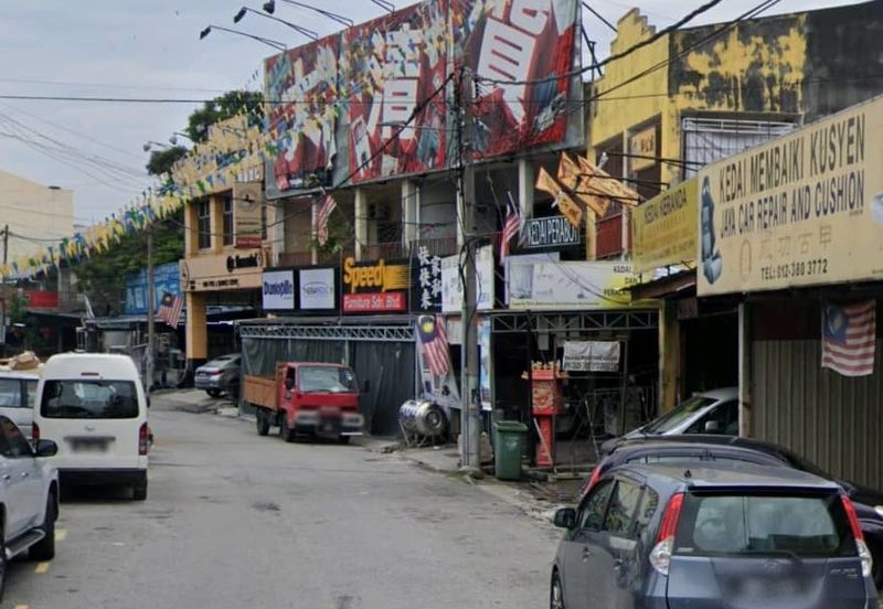 Jinjang selatan 3sty shop Facing Main Road , kepong , Jalan Kuching,