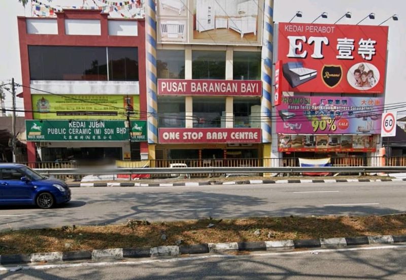 Jinjang selatan 3sty shop Facing Main Road , kepong , Jalan Kuching,