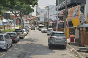 Jinjang selatan 3sty shop Facing Main Road , kepong , Jalan Kuching,