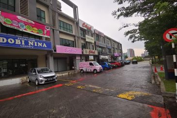 Plaza Wangsa Maju