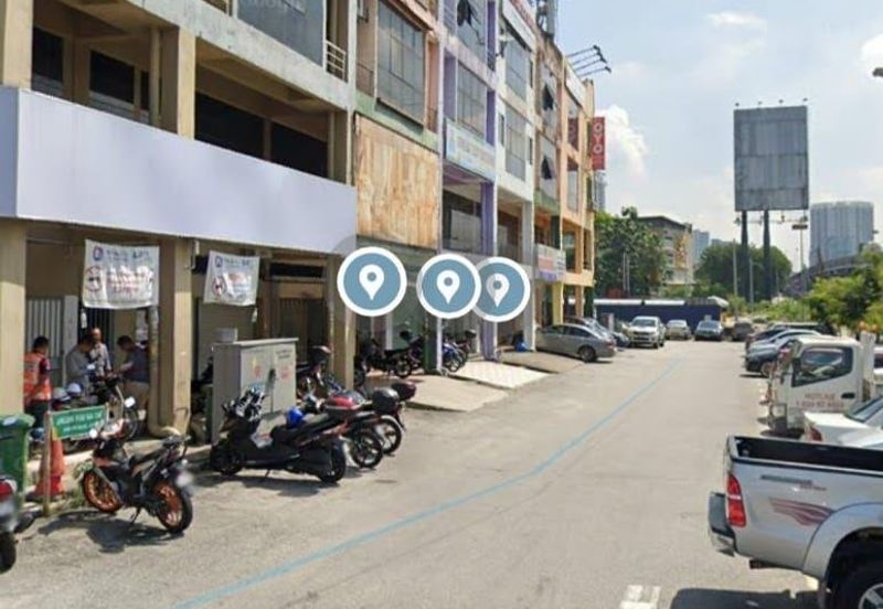 Kayu Ara Business Park , 