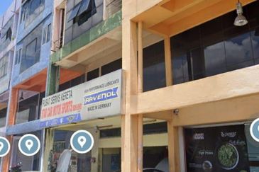 Kayu Ara Business Park , 