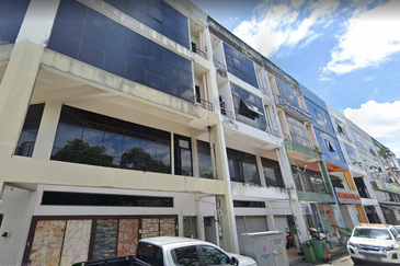 Kayu Ara Business Park , 