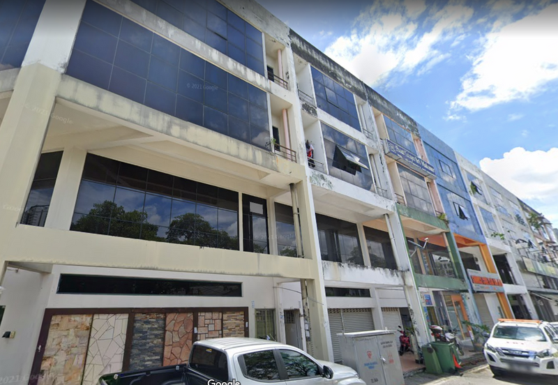 Kayu Ara Business Park , 