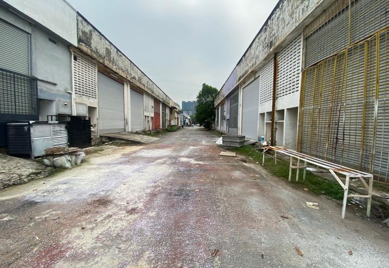 Bandar Pinggiran Subang