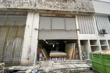 Bandar Pinggiran Subang