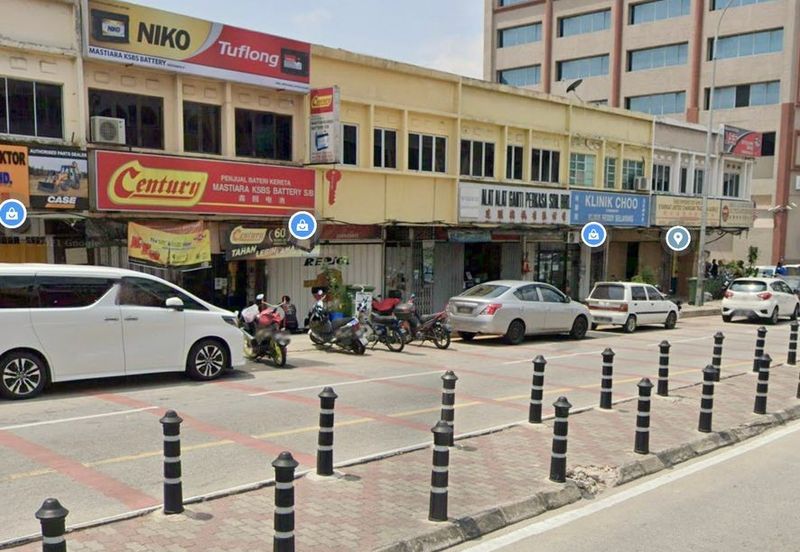 Taman Kampung Batu Facing Main Road 2 sty Shop For Sale