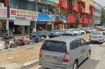 Taman Kampung Batu Facing Main Road 2 sty Shop For Sale