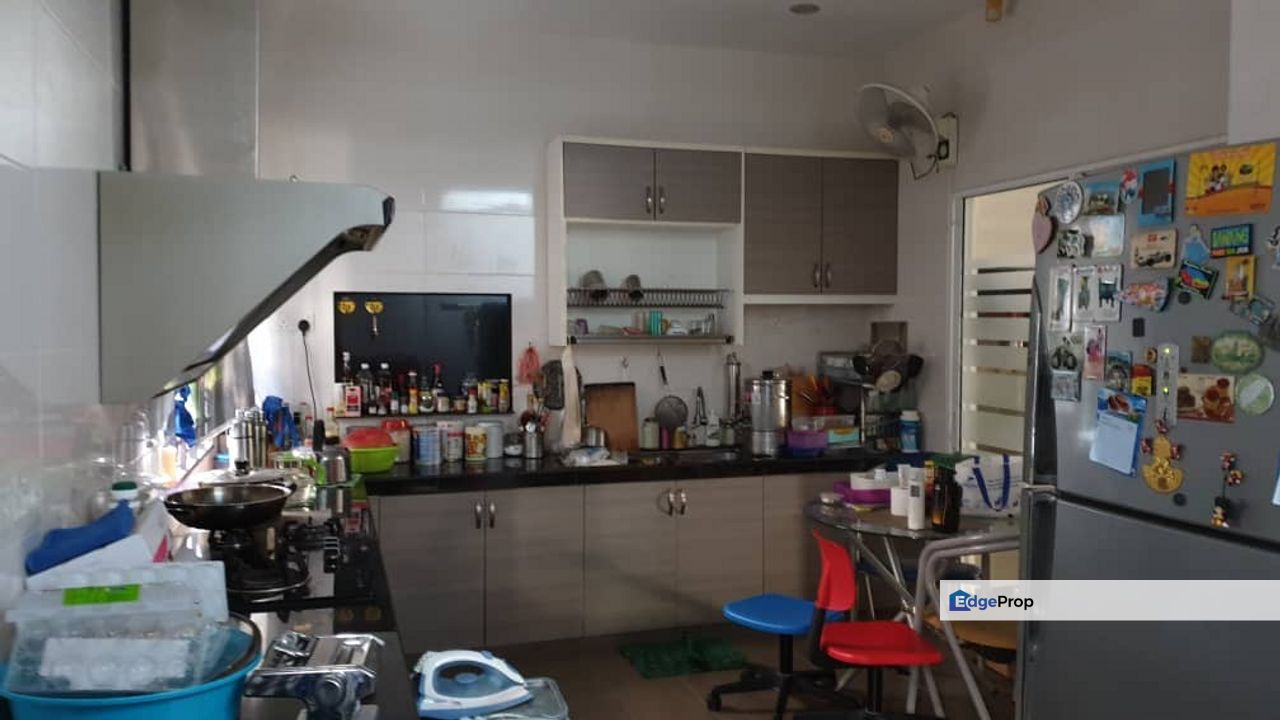 Perdana Residence 2 Three Storey For Sale , Free hold, Selangor, Selayang