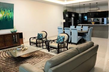 Duta Villa, Setia Alam