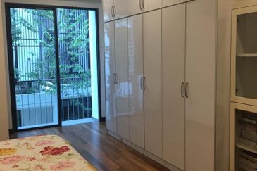 Duta Villa, Setia Alam