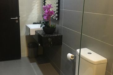 Duta Villa, Setia Alam