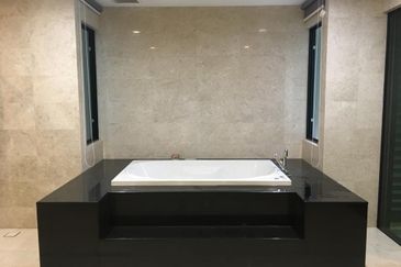 Duta Villa, Setia Alam