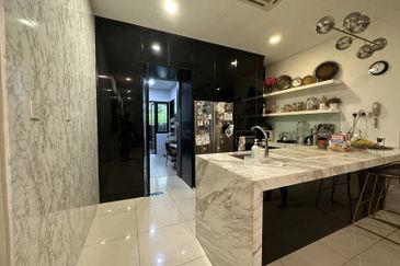 Duta Villa, Setia Alam