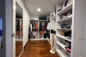 Duta Villa, Setia Alam