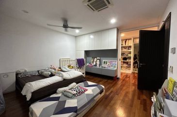 Duta Villa, Setia Alam