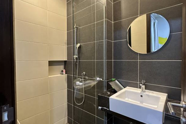 Duta Villa, Setia Alam