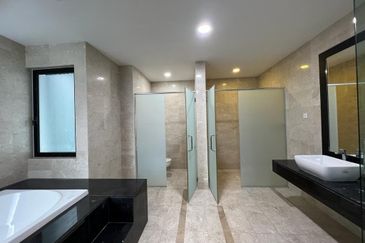 Duta Villa, Setia Alam