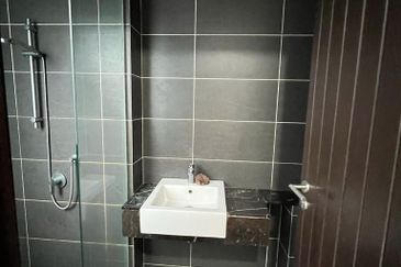 Duta Villa, Setia Alam