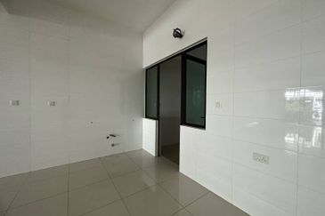 Duta Villa, Setia Alam