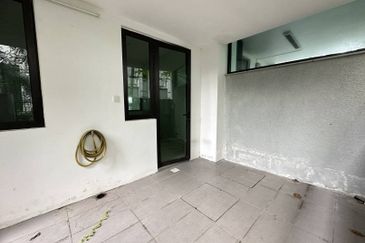 Duta Villa, Setia Alam