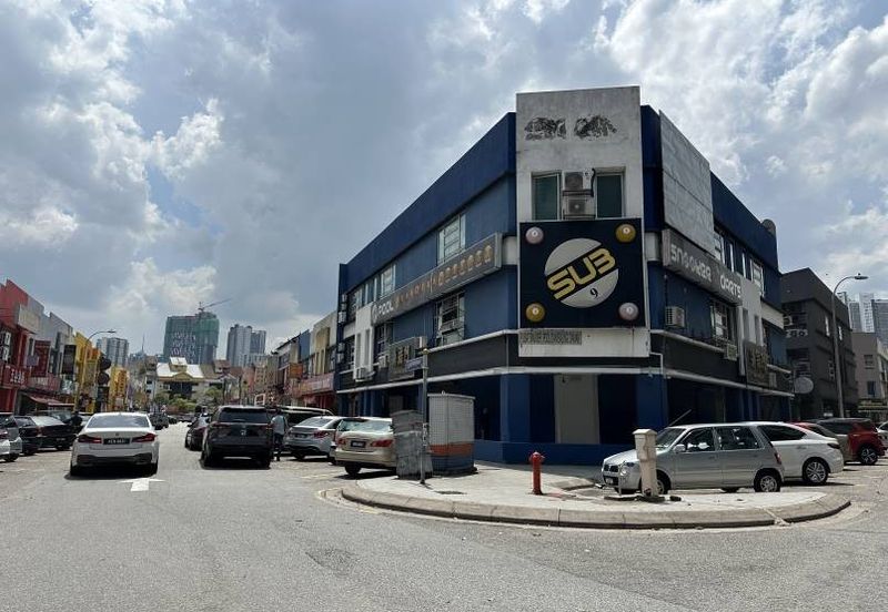 Jalan Kuchai Lama