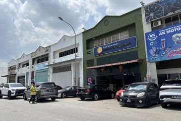 Taman Industri Bolton