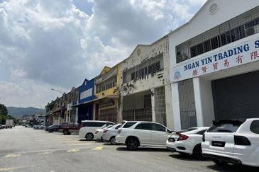 Taman Industri Bolton