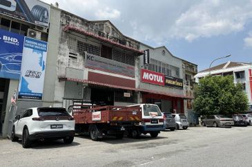 Taman Industri Bolton