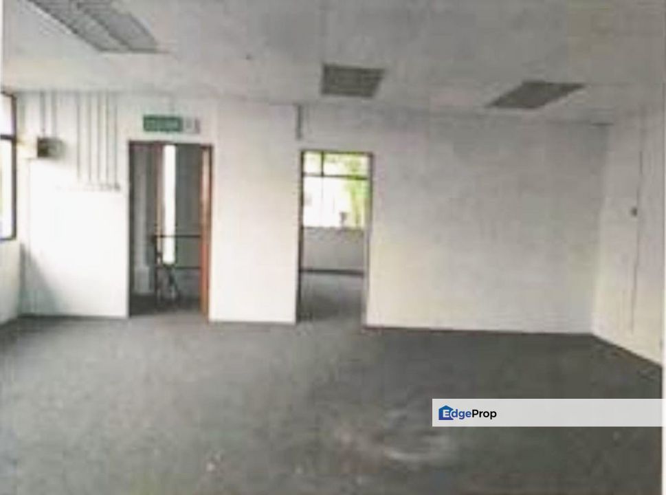 Taman Perindustrian Puchong 1.5sty Semi-D Factory For Rent, Selangor, Puchong