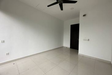 Duta Villa, Setia Alam