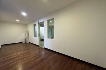 Duta Villa, Setia Alam