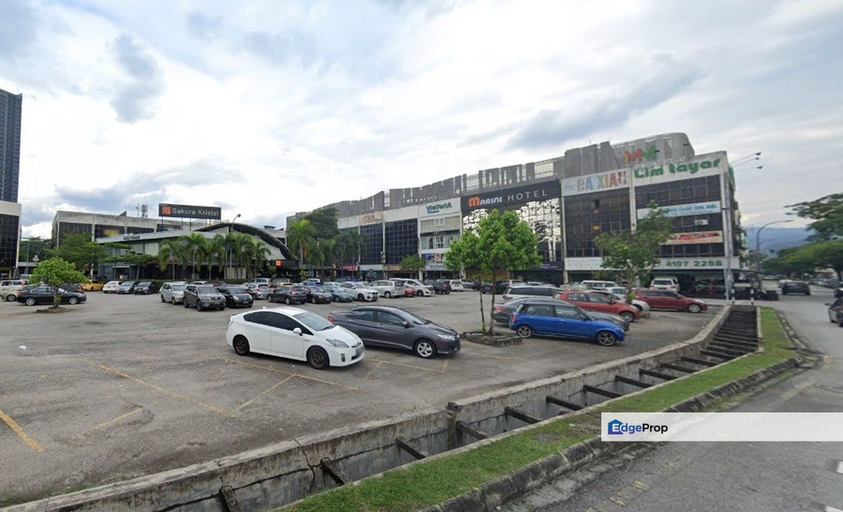 Taman Melawati 2 adjoing 4sty Shop for sale, Selangor, Ampang