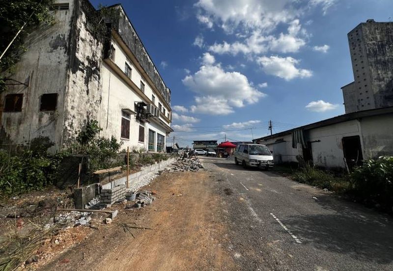 Seksyen 4, Pekan Bestari Jaya