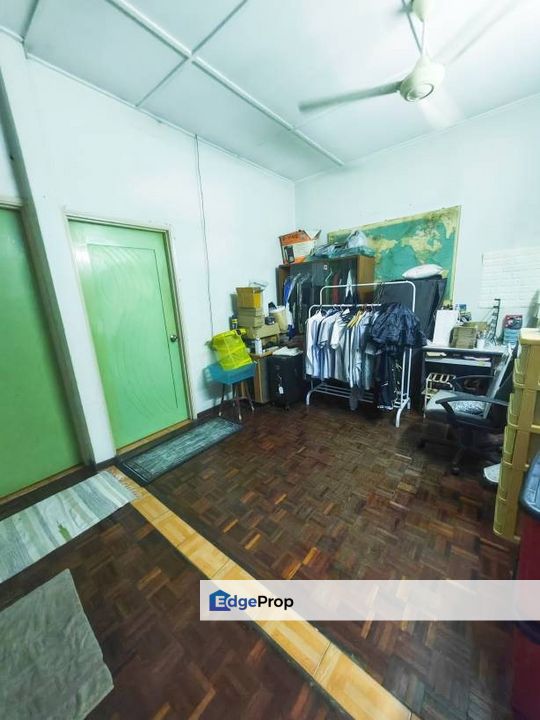 Taman Kepong Double Storey House, Kuala Lumpur, Kepong