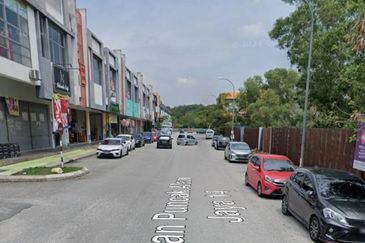 JALAN PUNCAK ALAM JAYA
