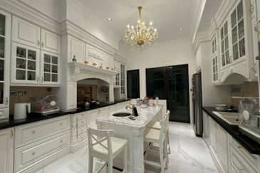 Duta Villa, Setia Alam