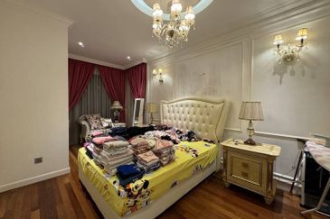 Duta Villa, Setia Alam