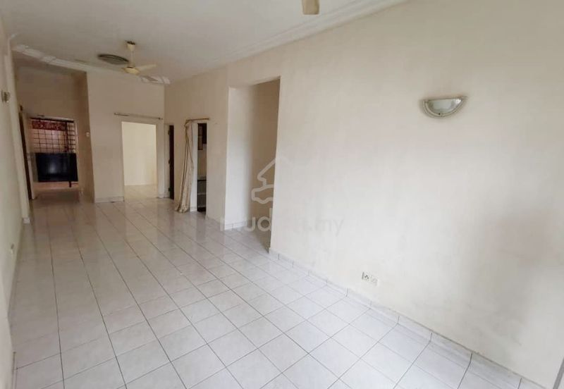 Plaza Sinar Apartment