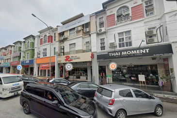 Taipan Business Centre, USJ 10