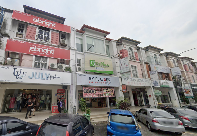 Taipan Business Centre, USJ 10